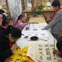 What is the difference between children practicing calligraphy and not practicing calligraphy?